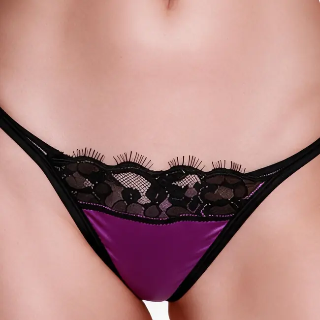 Detalle de tejido morado para catálogo de textiles